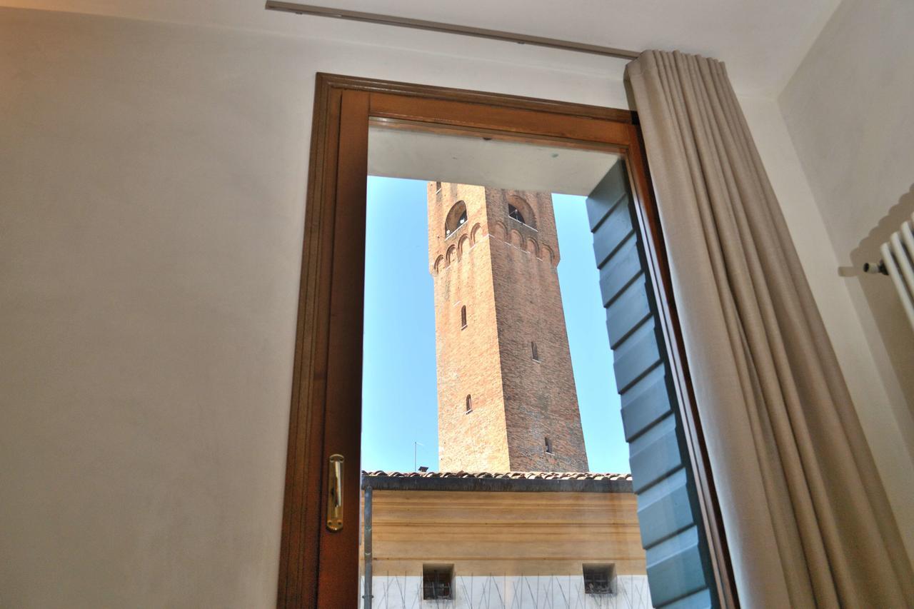 Portico Oscuro Deluxe Apartment - centro città Trévise Extérieur photo