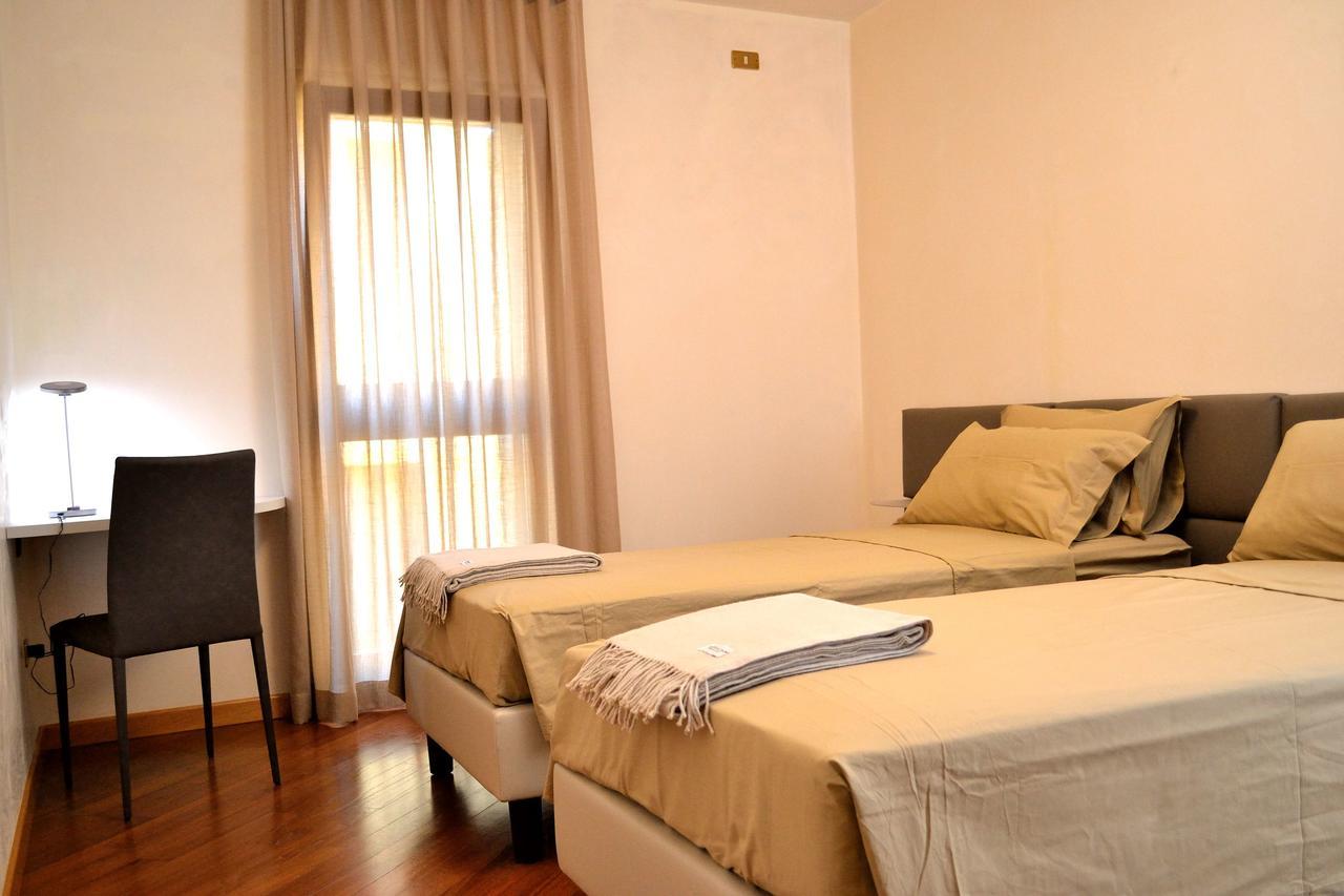 Portico Oscuro Deluxe Apartment - centro città Trévise Extérieur photo